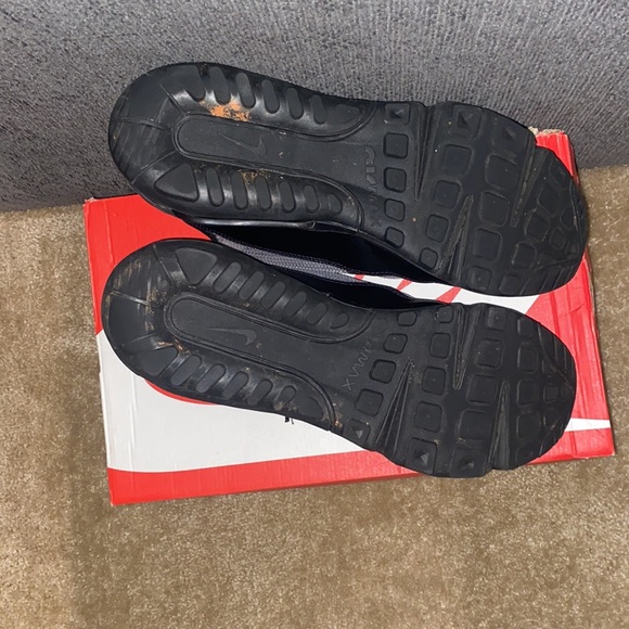 Nike Air Max 2090
Men's Shoe
Size 13
Style BV9977-001 - Picture 8 of 11